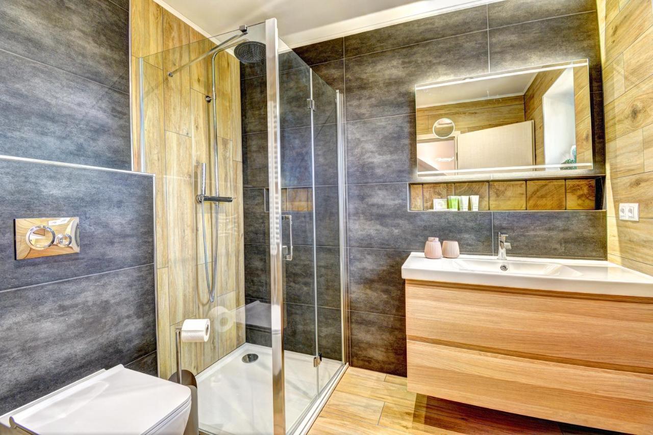 Dve Zatoky Apartment *